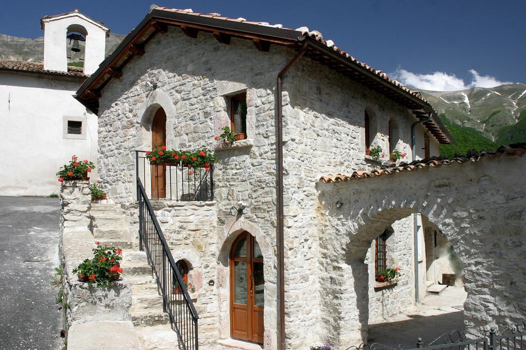 B&B Cascina Dell'Orso Castelsantangelo sul Nera Exteriér fotografie